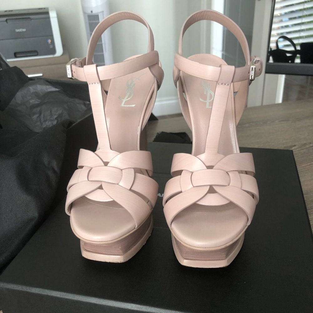 YSL Classic 105 Sandal in Antique Rose